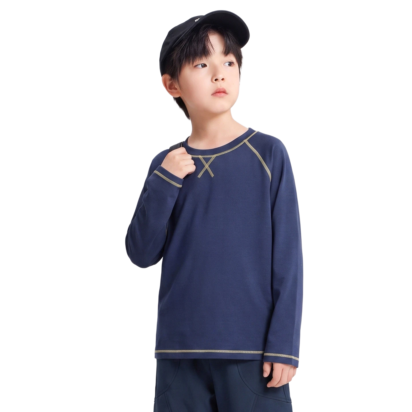 Lightweight Outdoor Tee in Highland navy